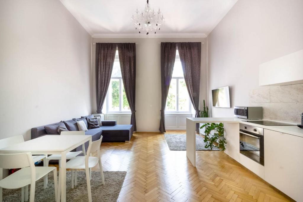 Luxury Lisbeth Apartman Budapest Luaran gambar