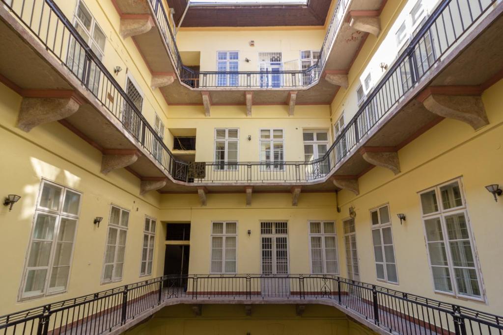 Luxury Lisbeth Apartman Budapest Luaran gambar
